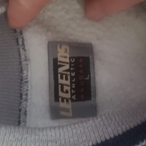 Legends Athletic Size L Dallas Cowboys Sweatshirt - Picture 4 of 4